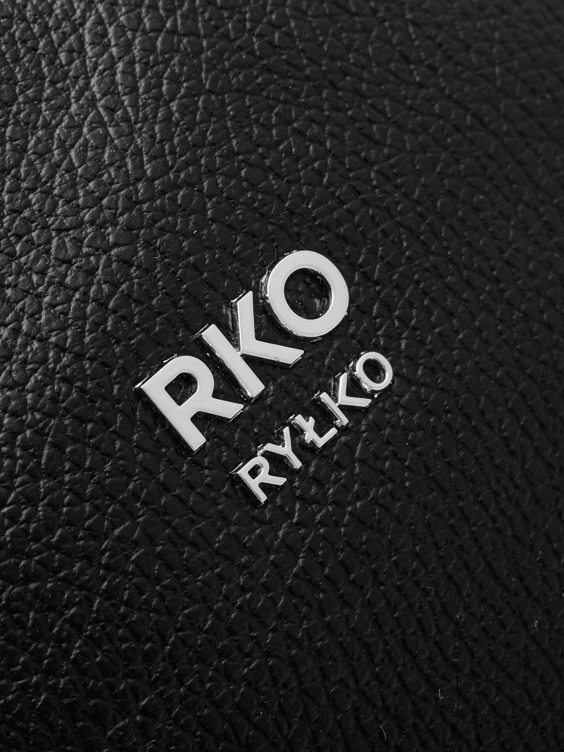 Czarny plecak damski