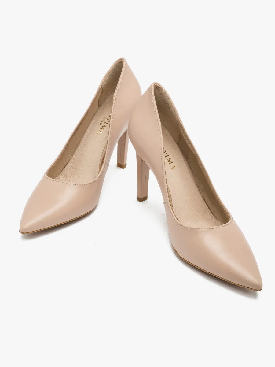 Beżowe czółenka na wysokim obcasie