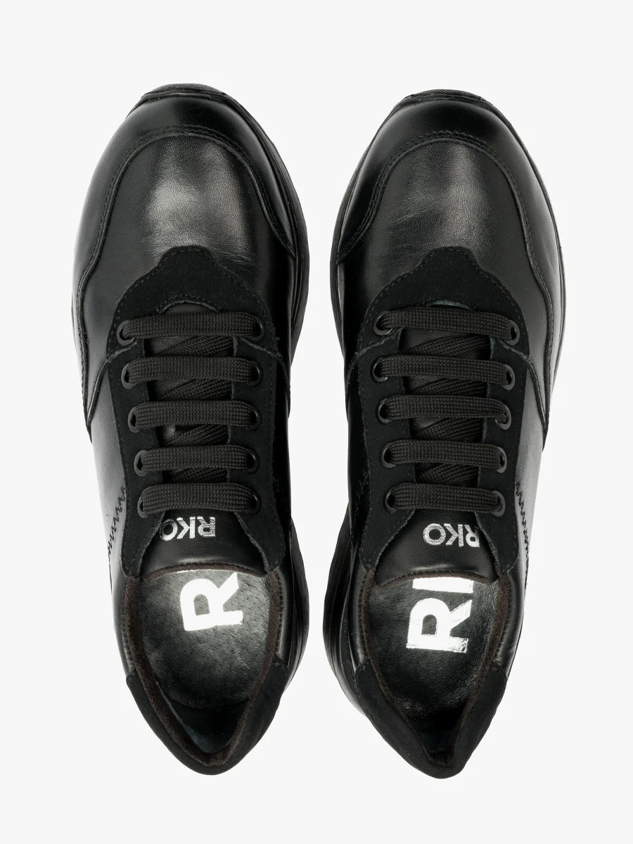 Czarne sportowe półbuty