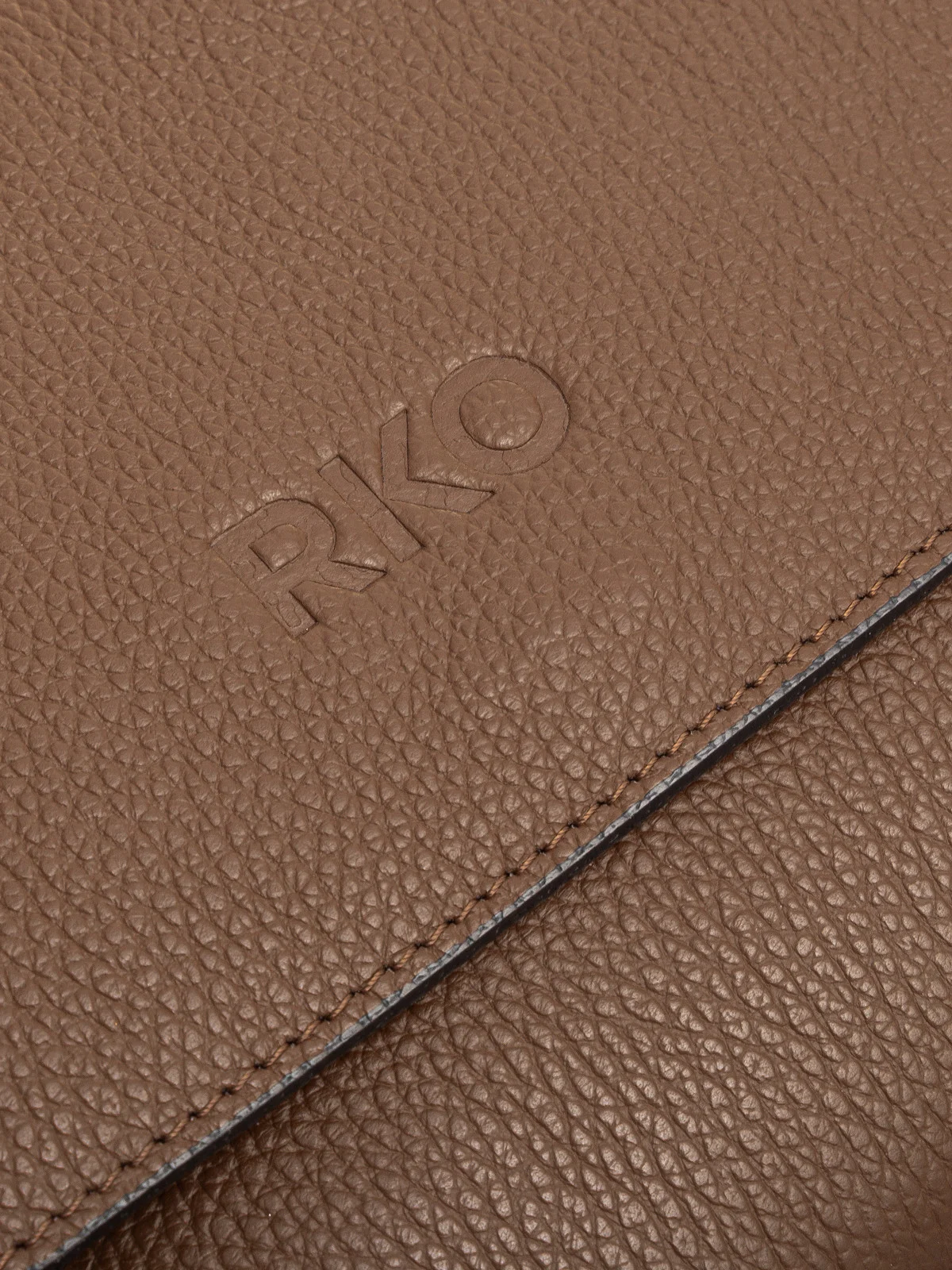 Brązowa torebka damska na szerokim pasku z taśmy