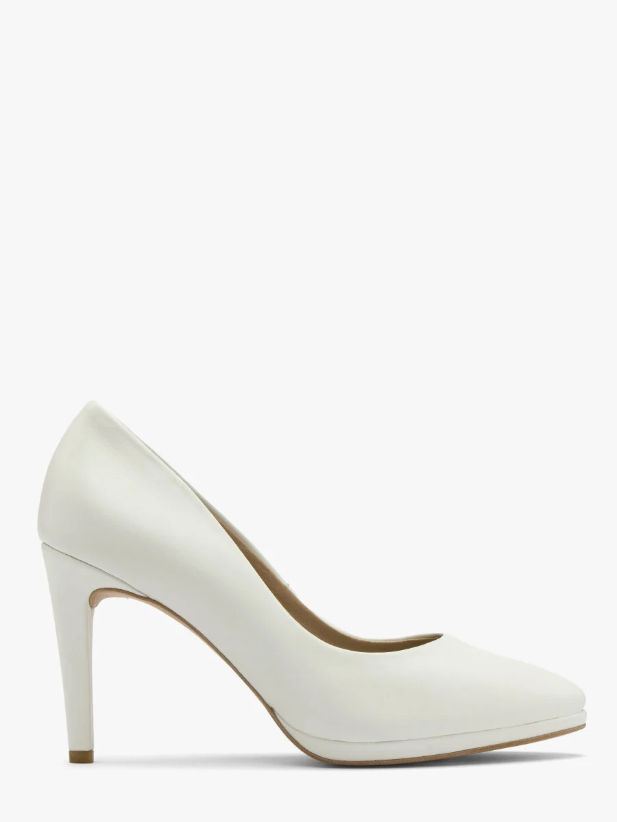 Kremowe czółenka na szpilce