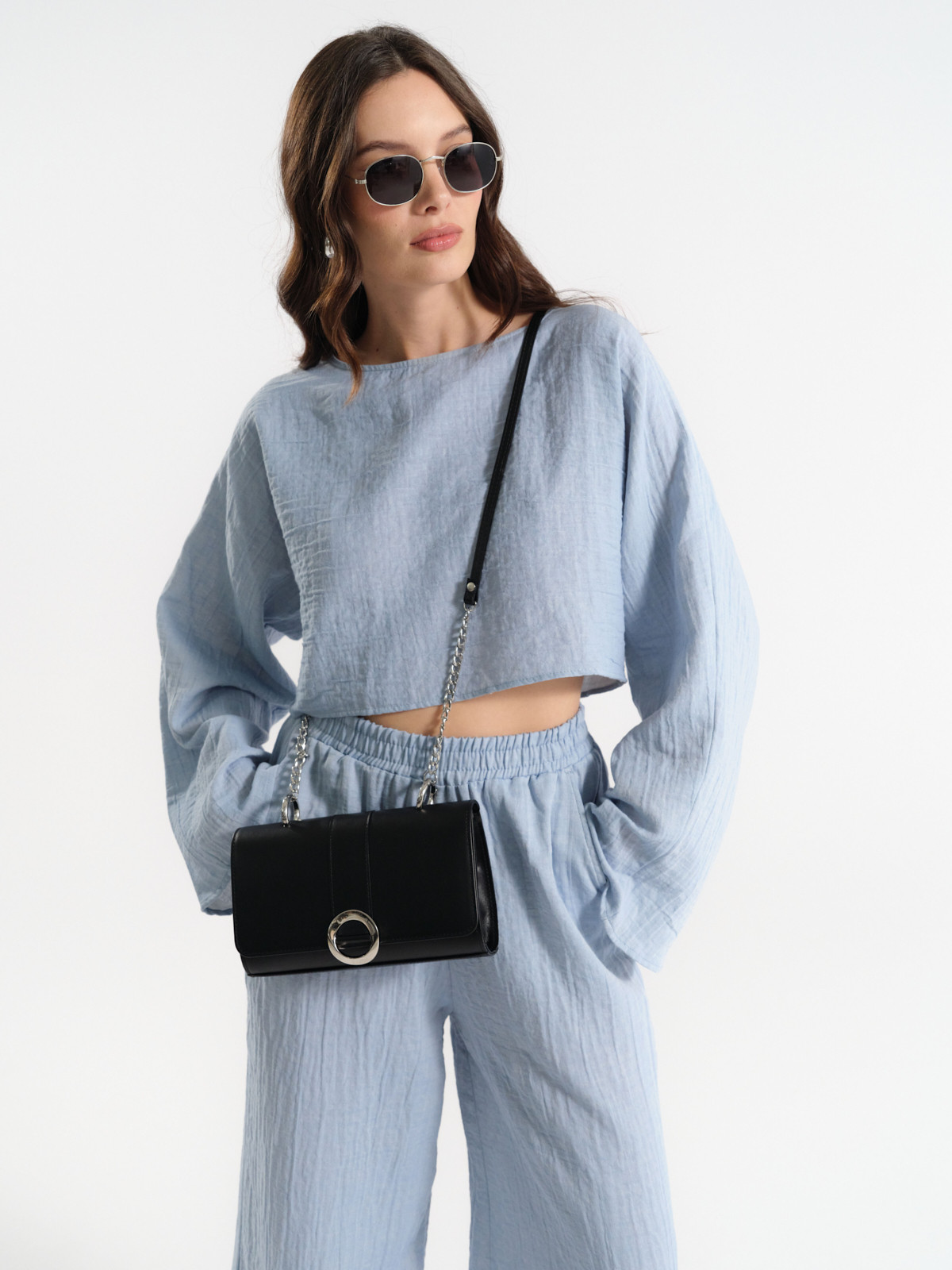 Damskie okulary przeciwsłoneczne w srebrnej oprawie