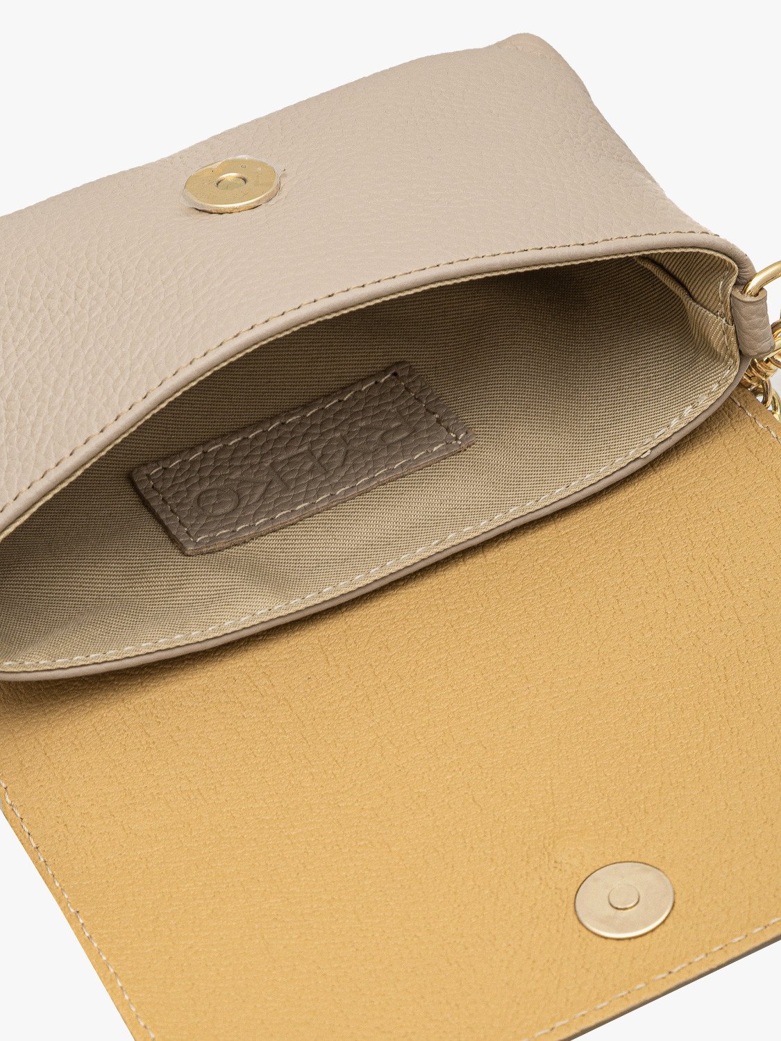 Beżowa, elegancka torebka ze złotym łańcuszkiem