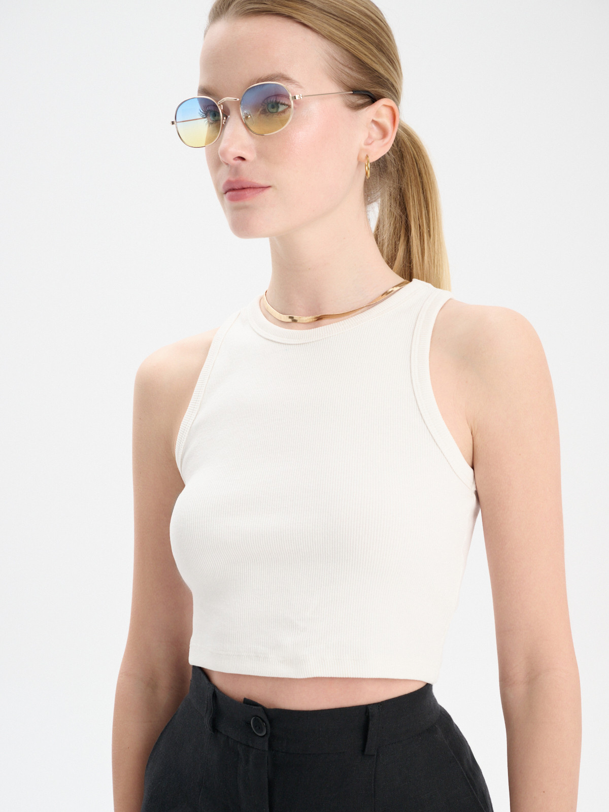 Damskie okulary przeciwsłoneczne w metalowej oprawie