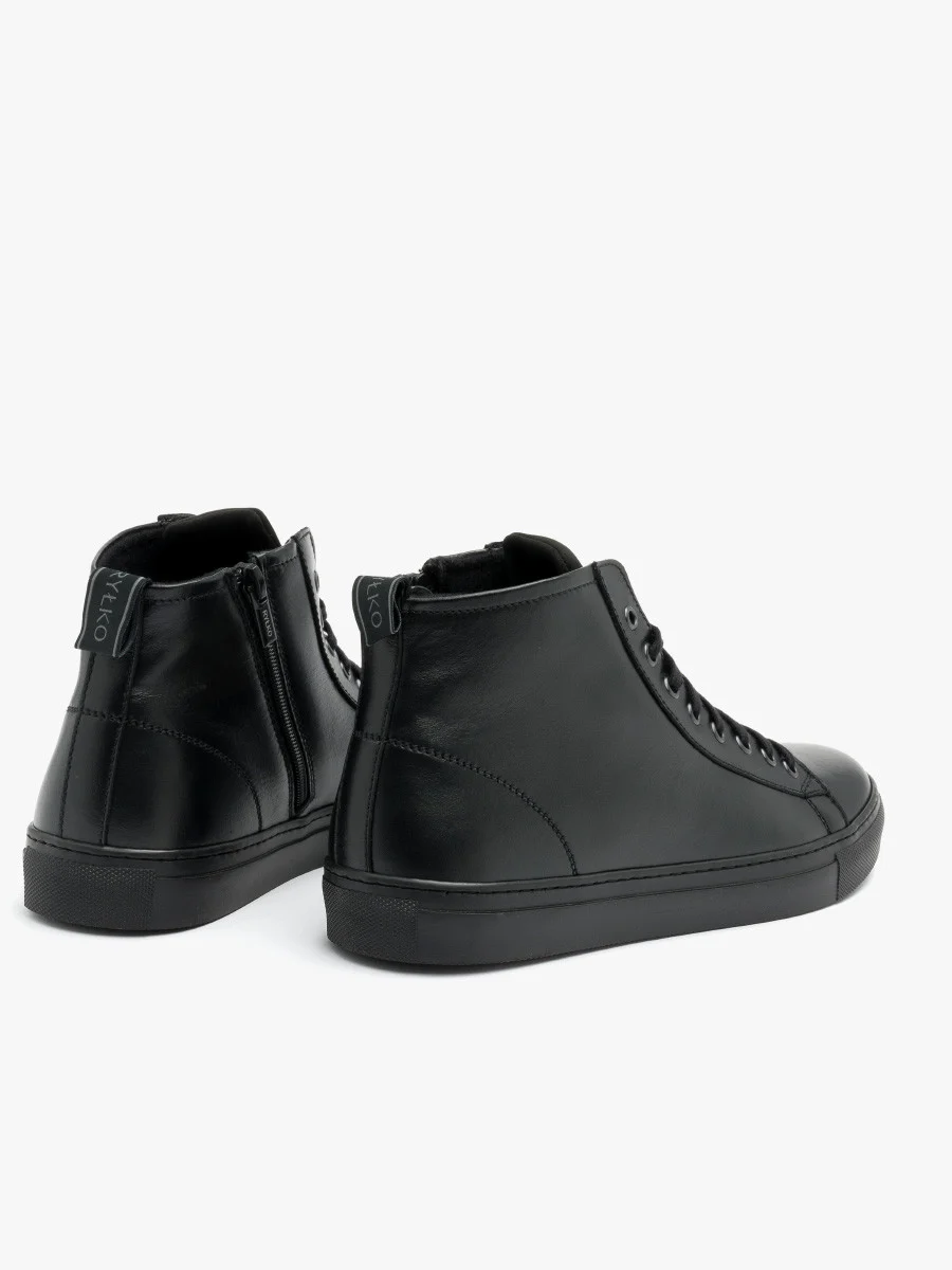 Czarne trzewiki męskie