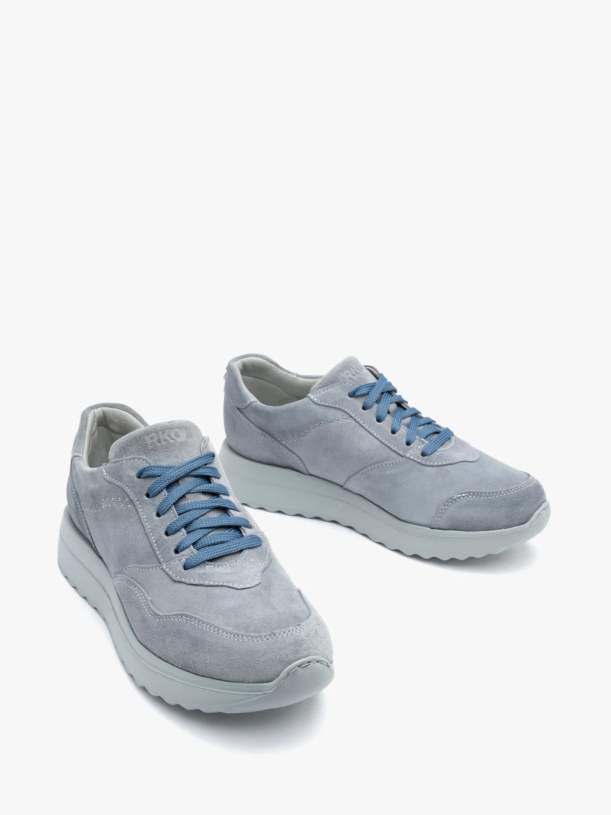 Niebieskie sportowe półbuty