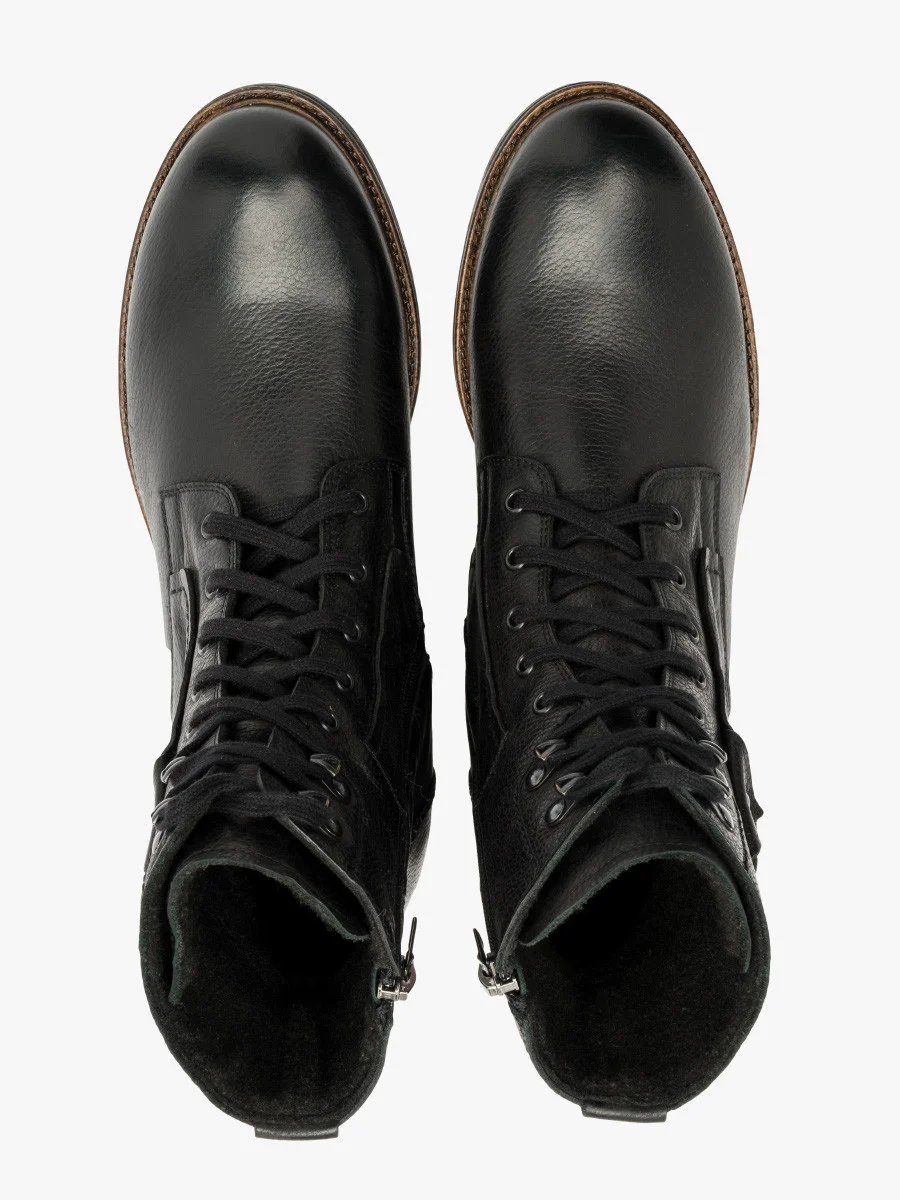 Czarny trzewik męski