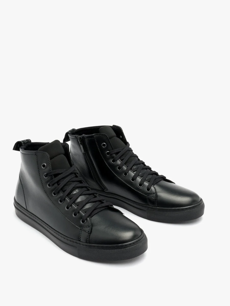 Czarne trzewiki męskie