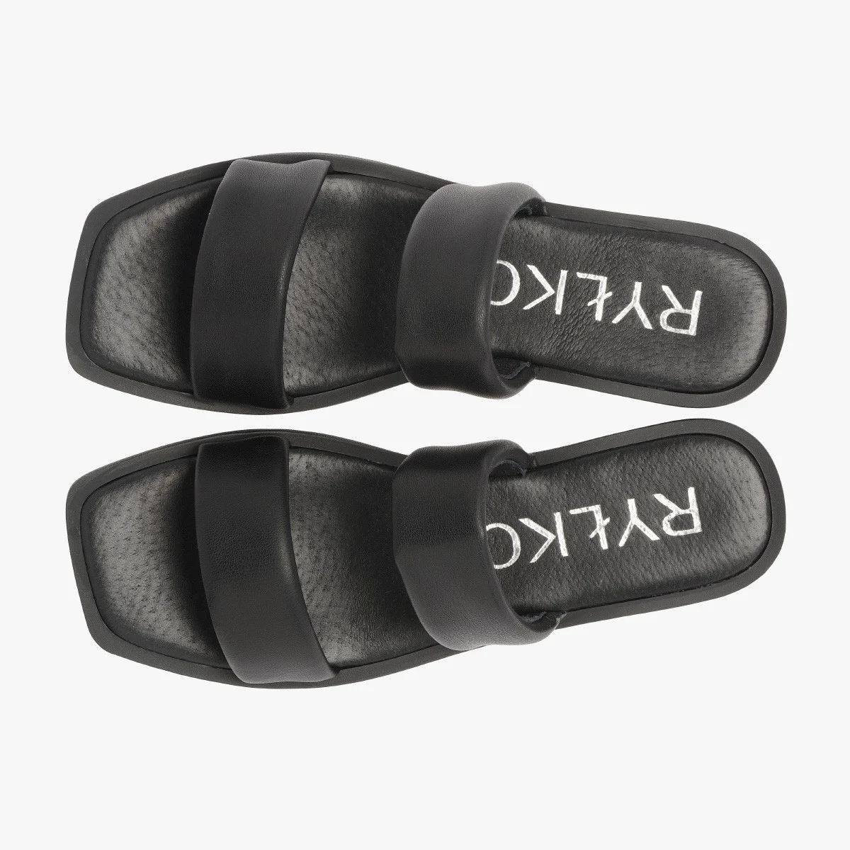 Czarne klapki z elastyczną cholewką