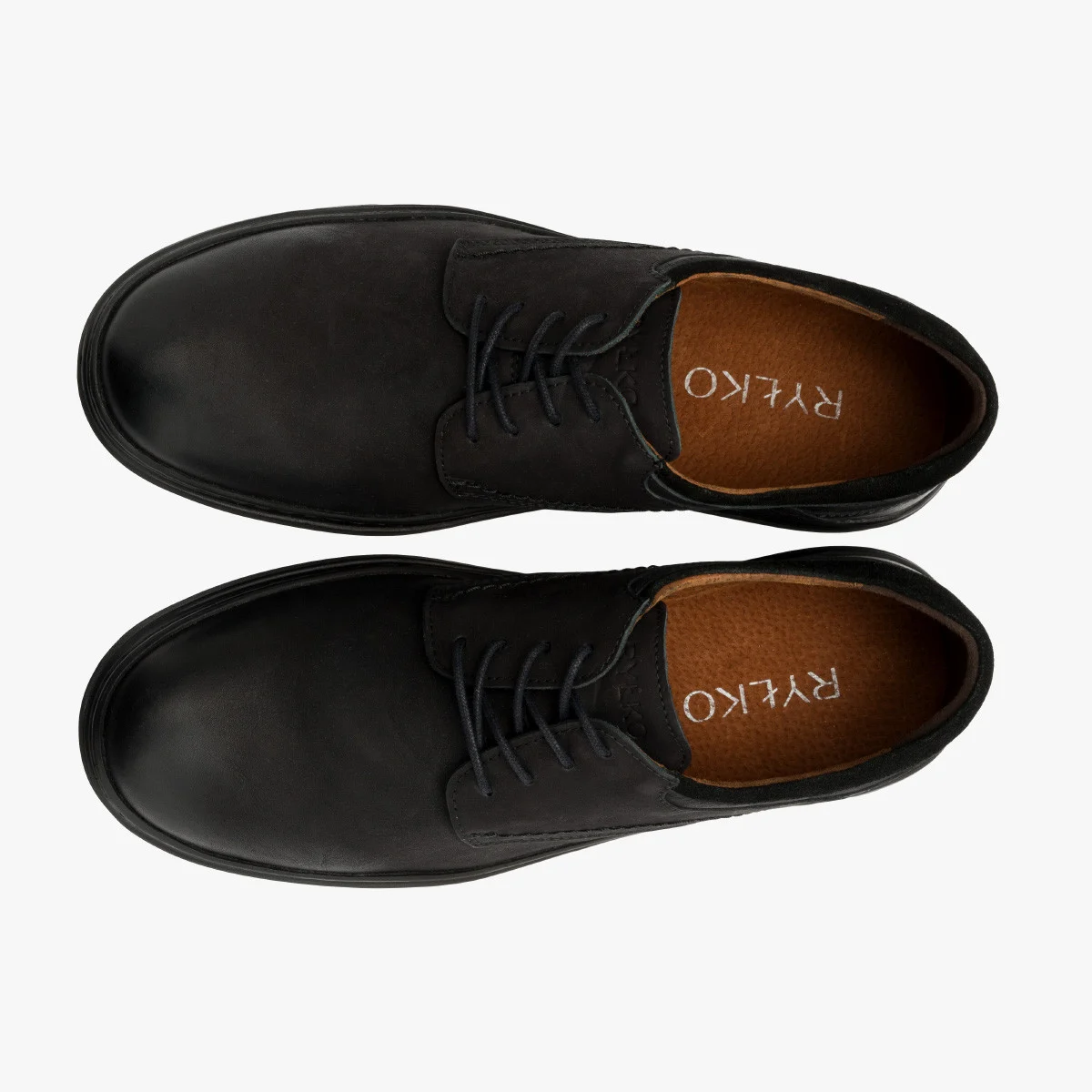 Czarne półbuty z przeszyciami