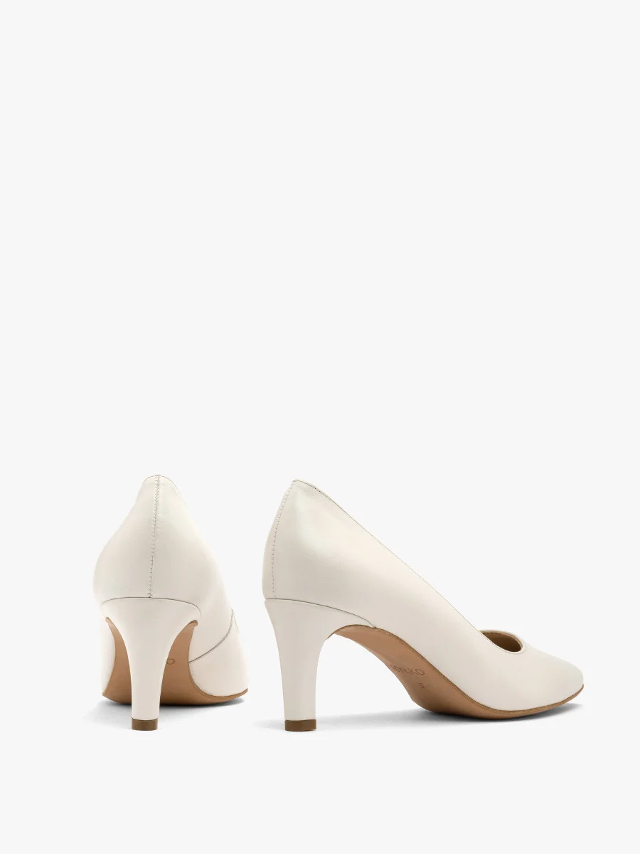 Kremowe czółenka z na szpilce