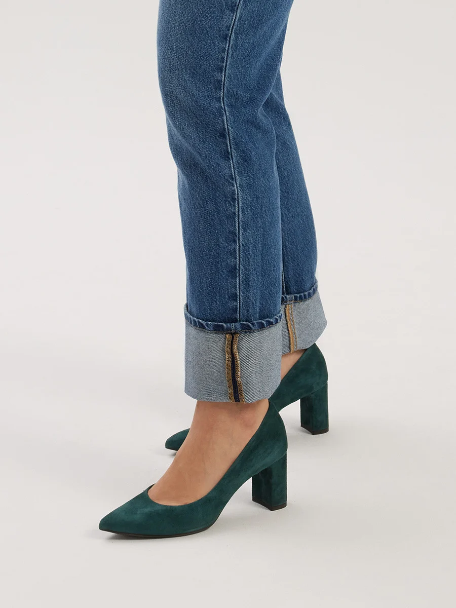 Zamszowe czółenka w kolorze ciemnozielonym