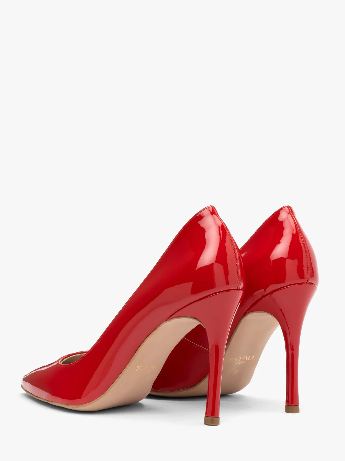 Czerwone lakierowane czółenka na wysokiej szpilce