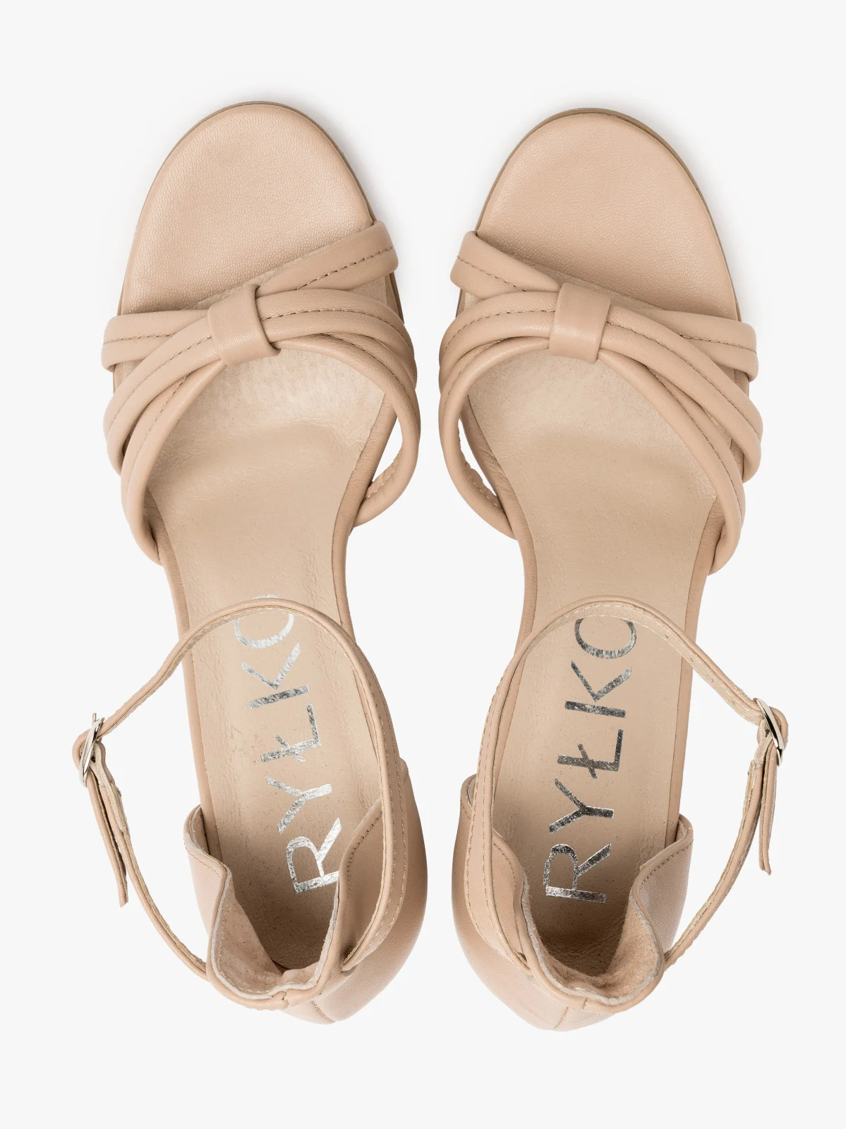 Jasnobeżowe sandały na drewnianym obcasie