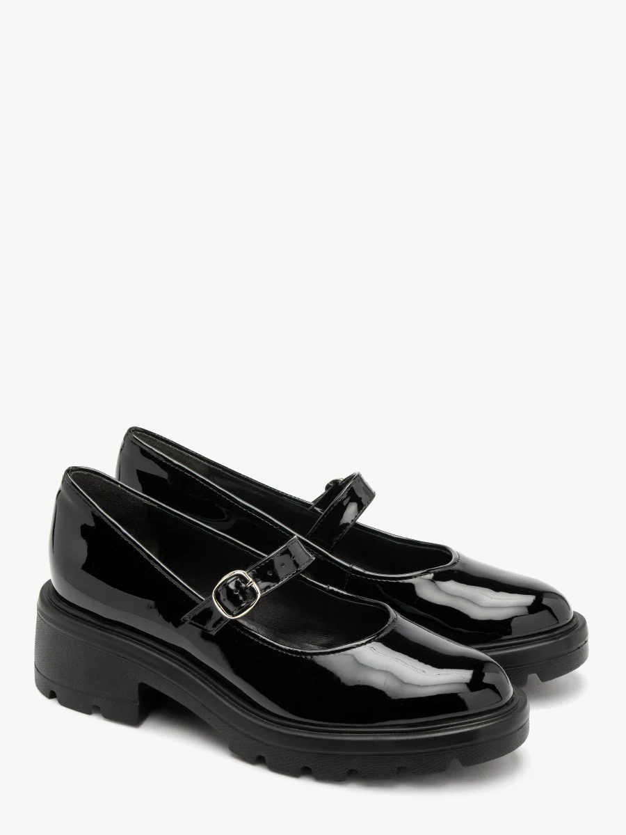 Czarne czółenka na lekkim spodzie