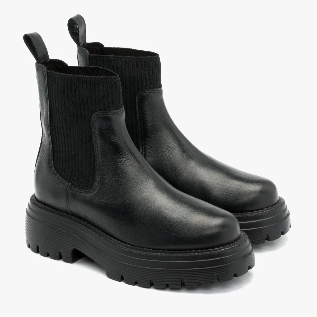 Czarne sztyblety z elastyczną tkaniną