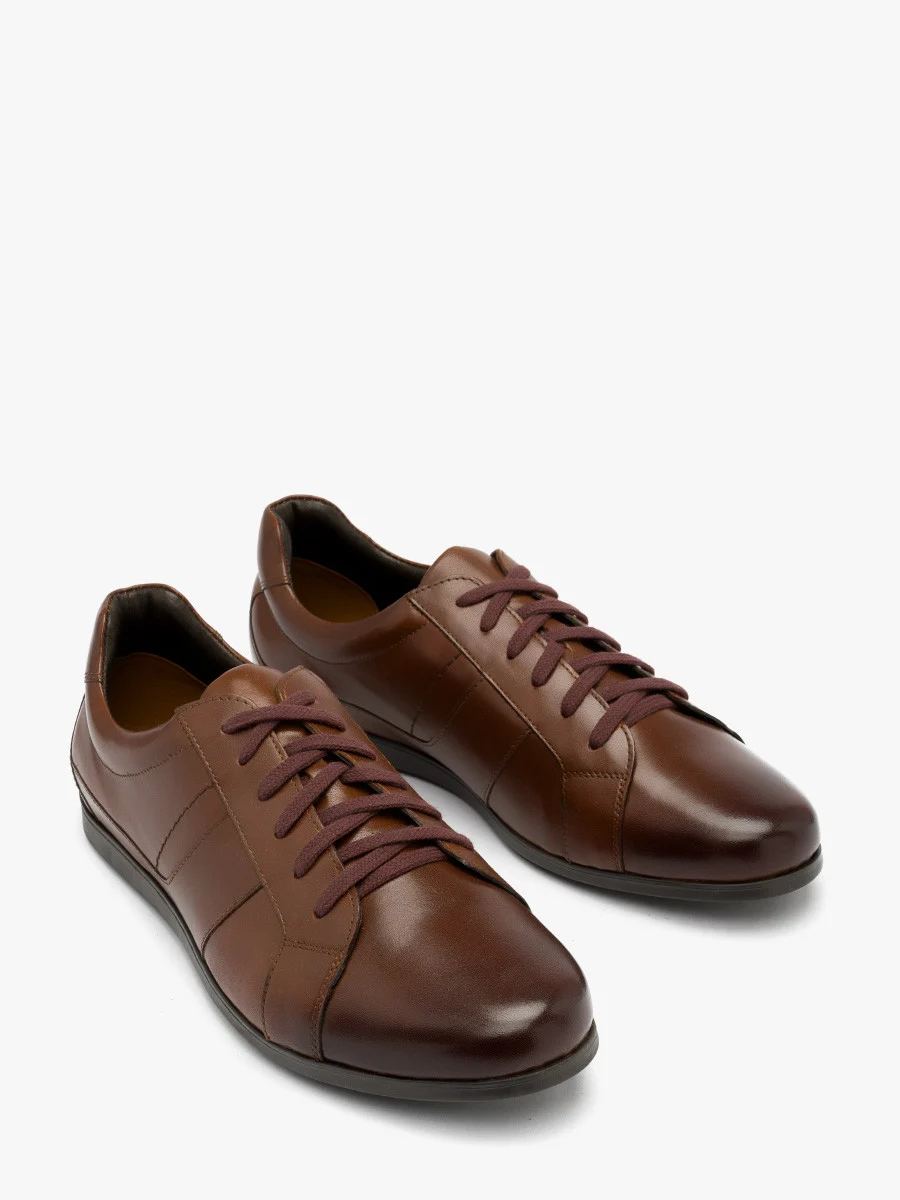 Brązowe półbuty męskie