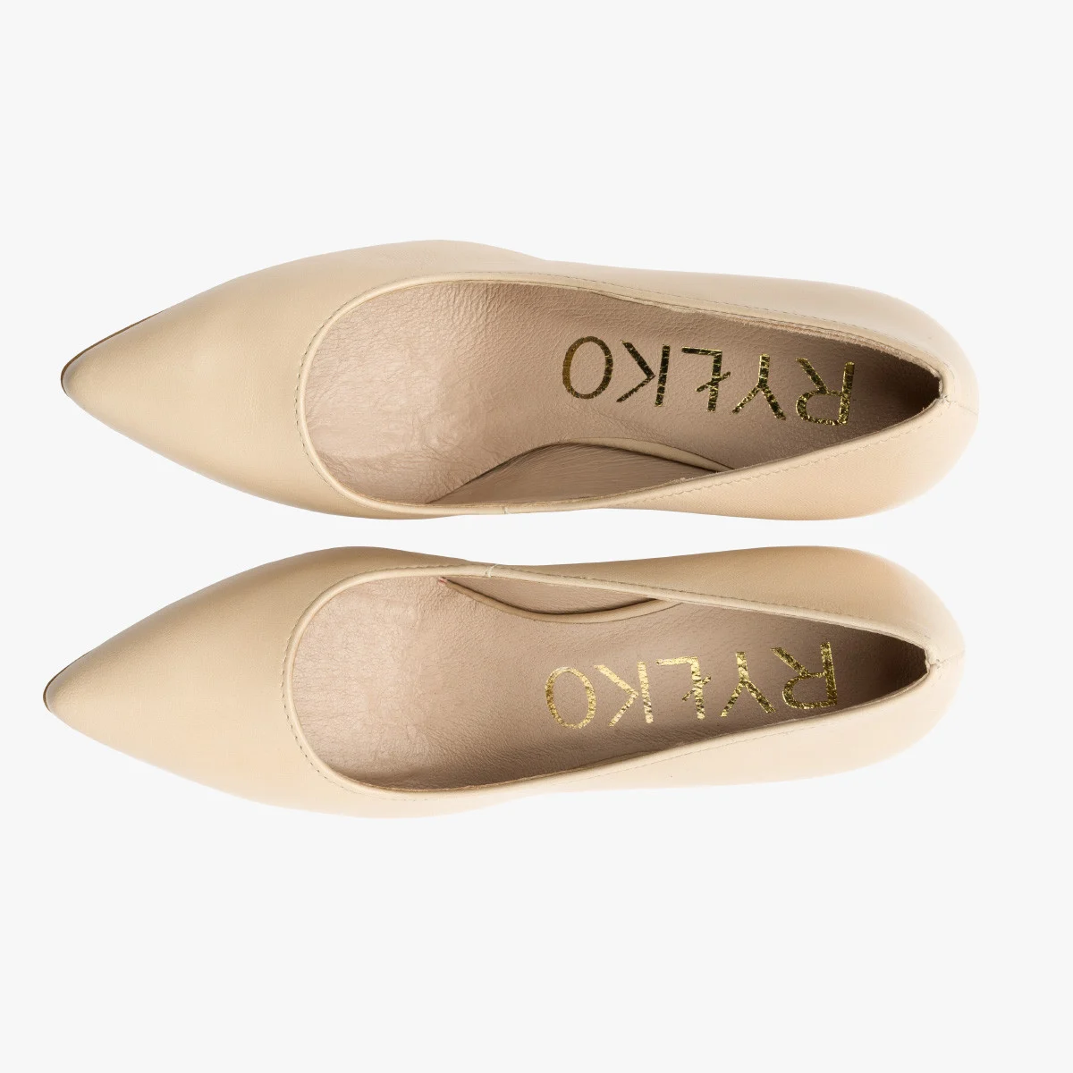 Beżowe czółenka na słupku