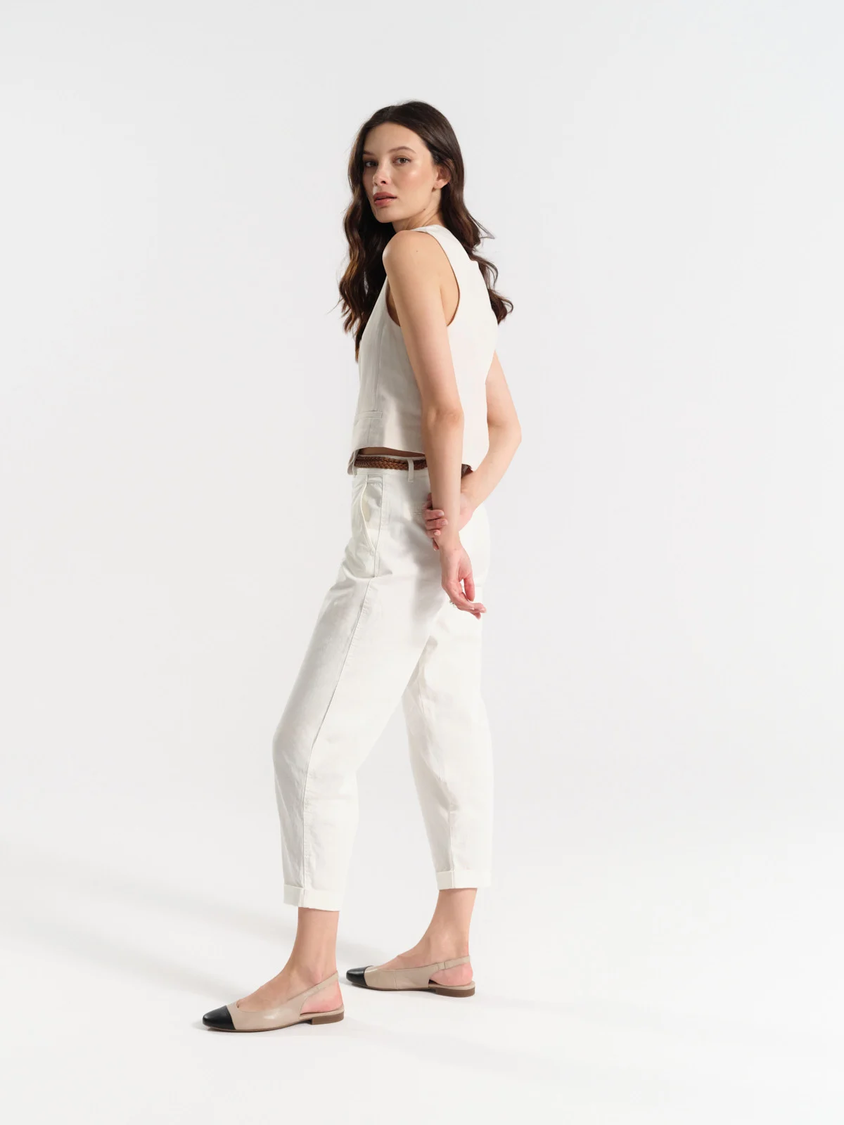 Beżowe baleriny z czarnym noskiem