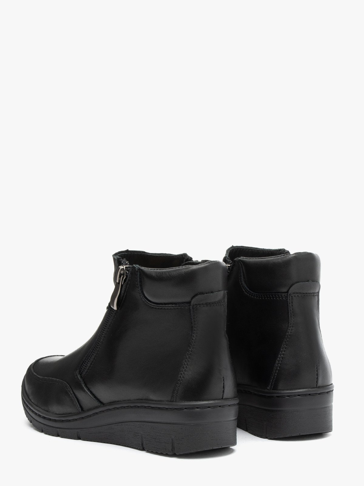 Czarne, ocieplane kożuchem naturalnym botki z zamkiem