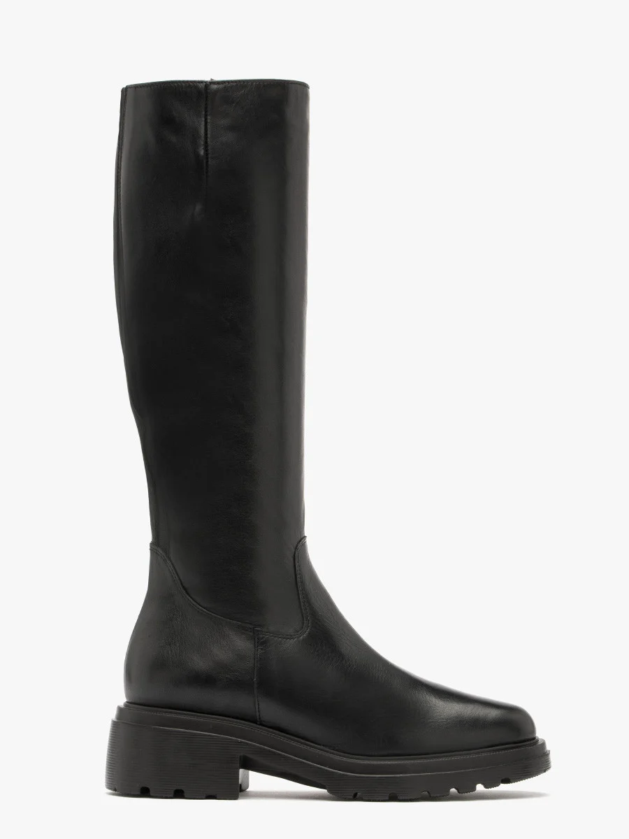 Czarne kozaki damskie na lekkiej podeszwie