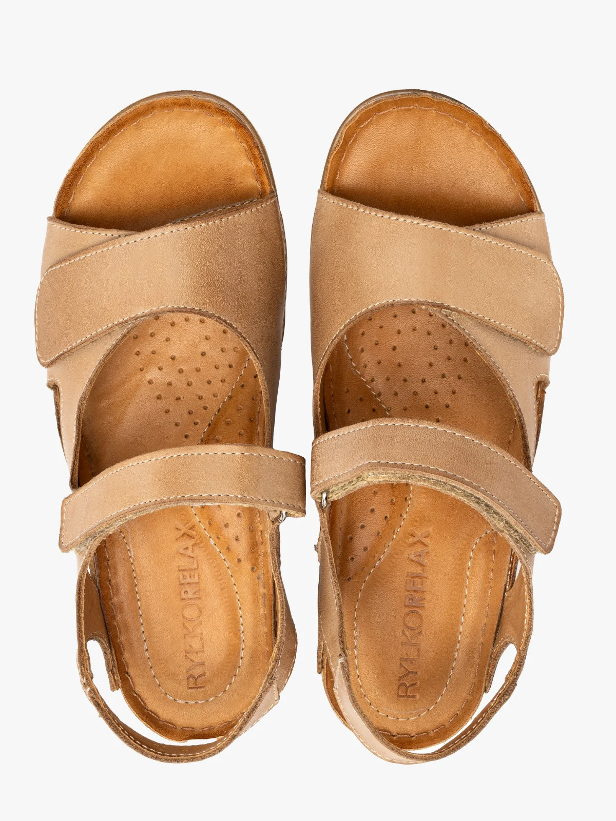 Beżowe sandały zapinane na rzepy