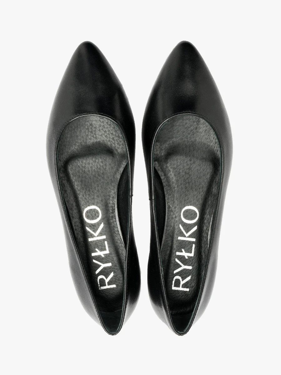 Czarne baleriny z noskiem w szpic