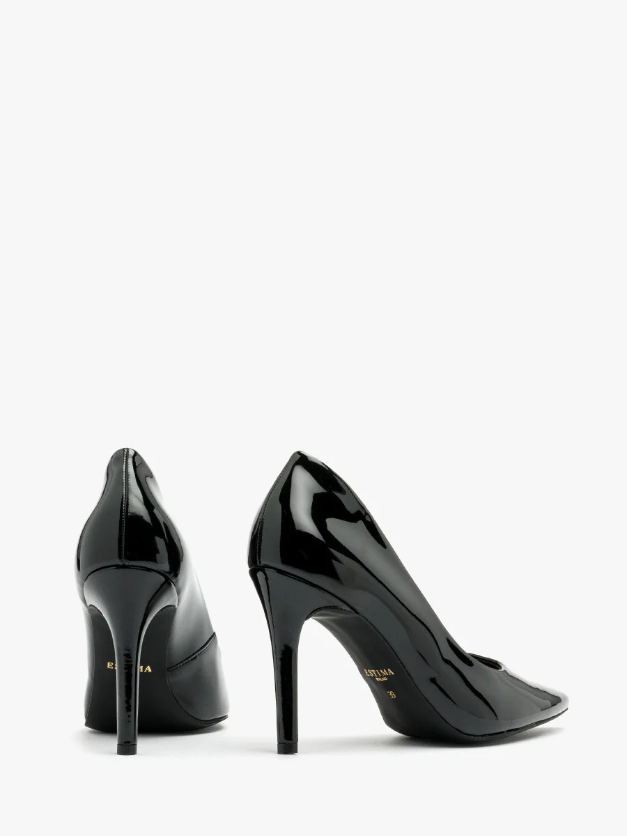 Czarne, lakierowane czółenka na wysokiej szpilce