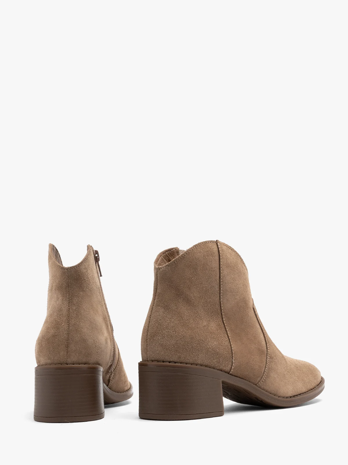 Piaskowe botki damskie typu kowbojki