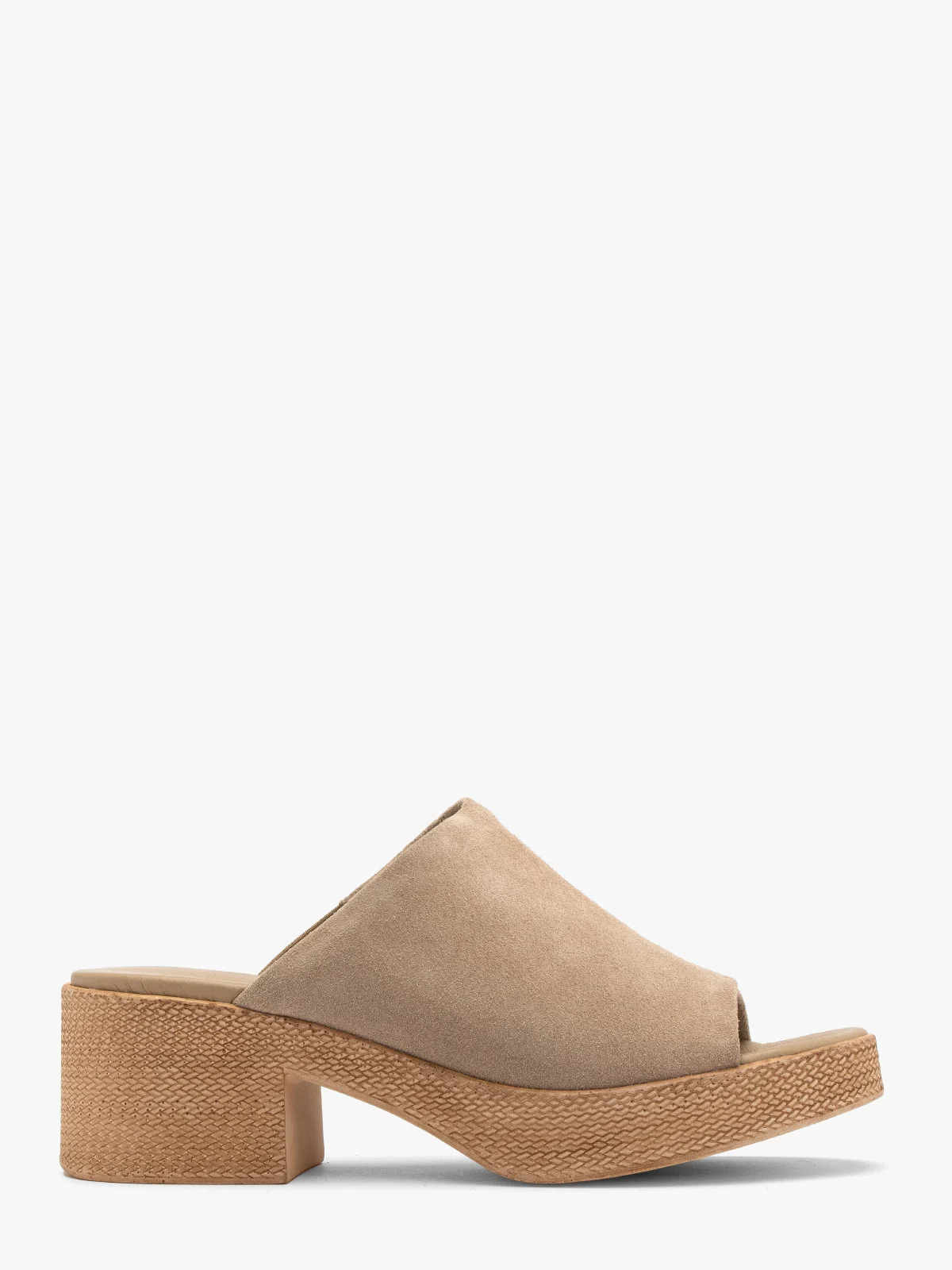 Piaskowe klapki na platformie