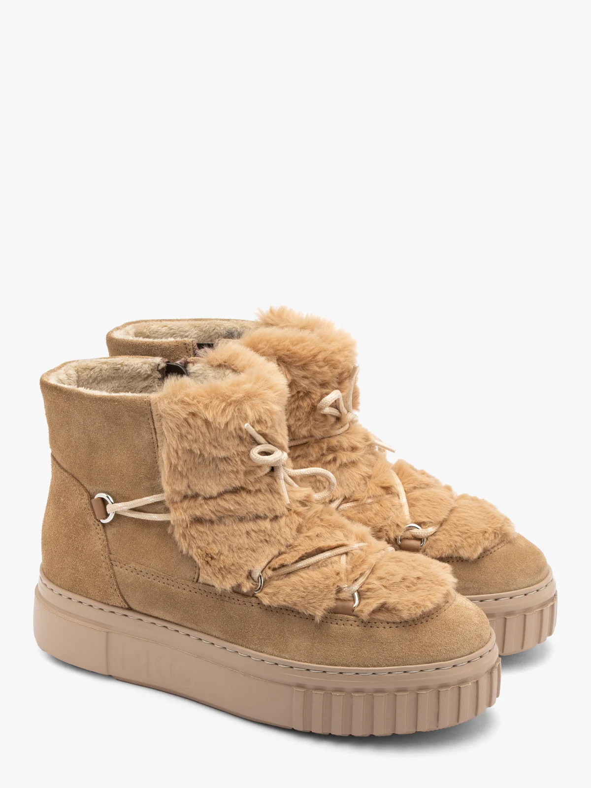 Beżowe krótkie ocieplane śniegowce damskie