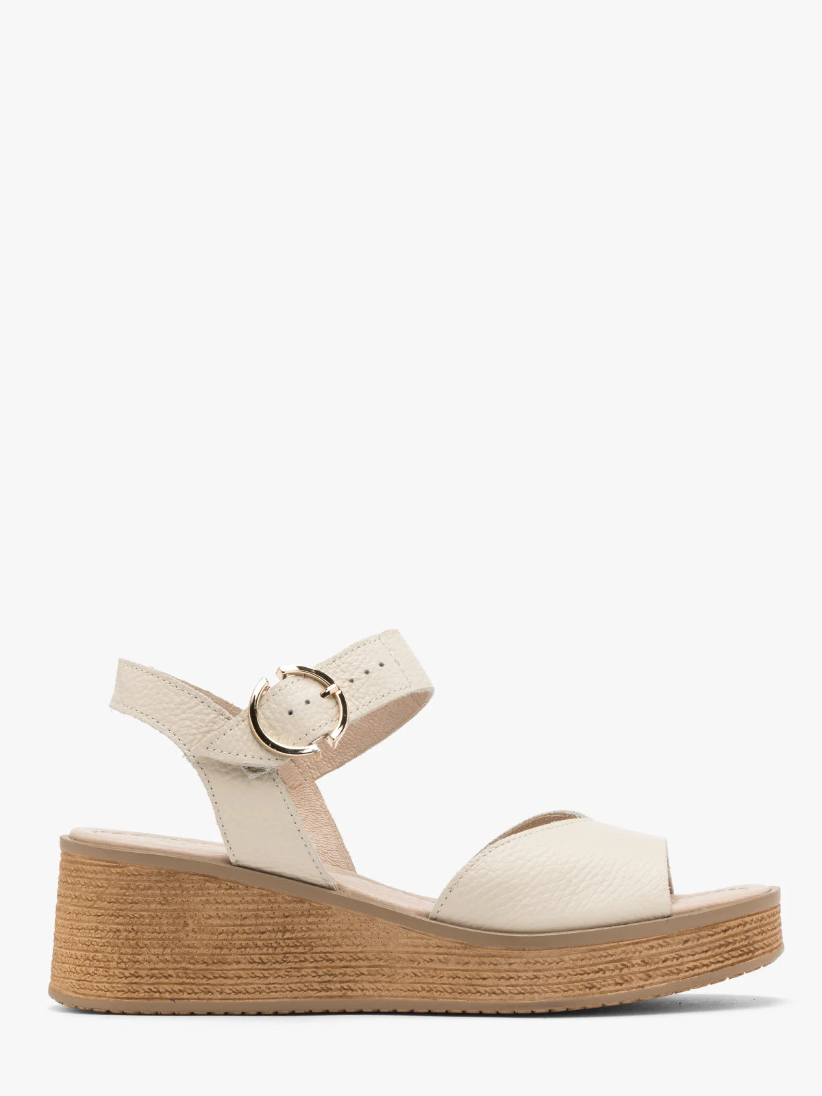 Kremowe sandały na platformie