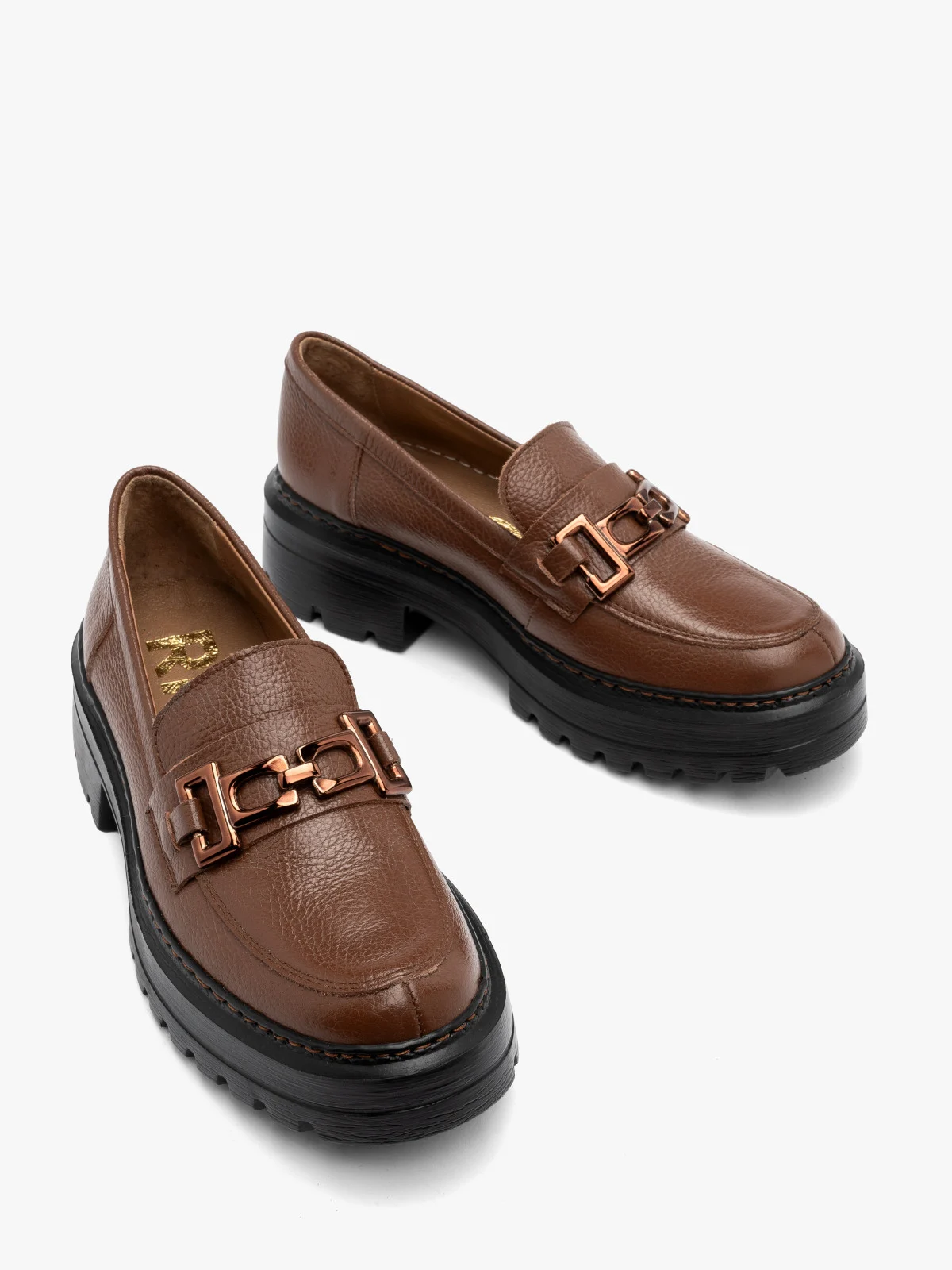 Brązowe mokasyny damskie z ozdobą na cholewce