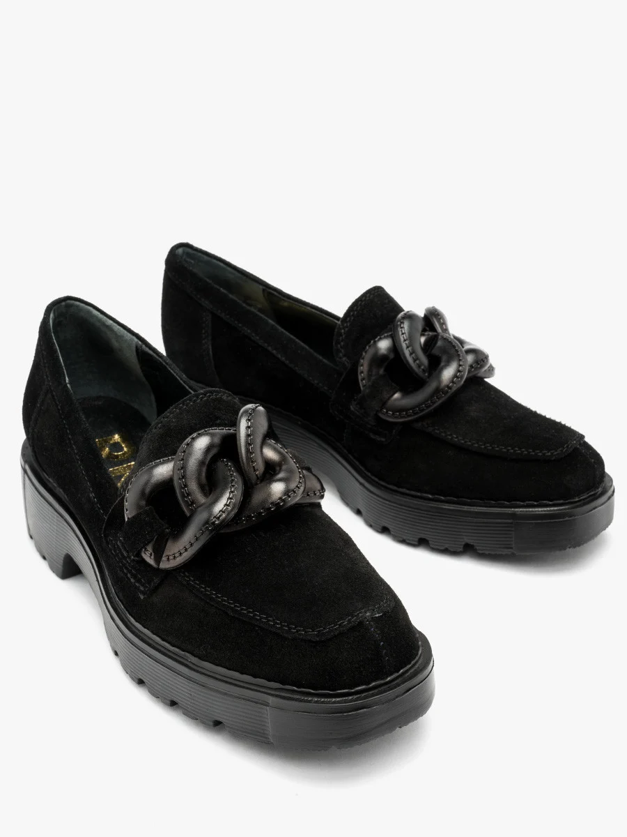 Czarne mokasyny z ozdobą