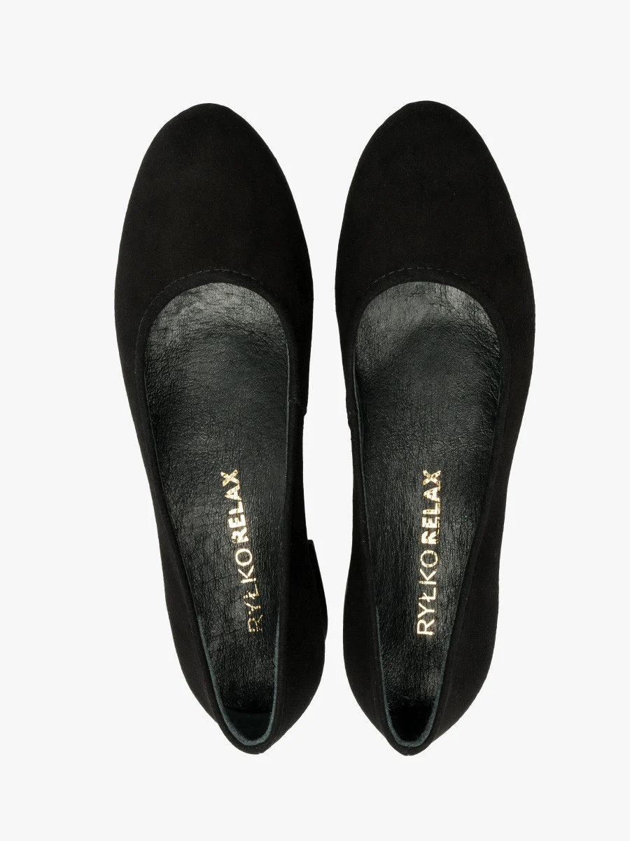 Czarne czółenka na oblekanym obcasie