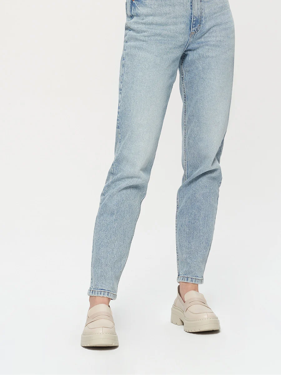 Beżowe mokasyny na grubej podeszwie