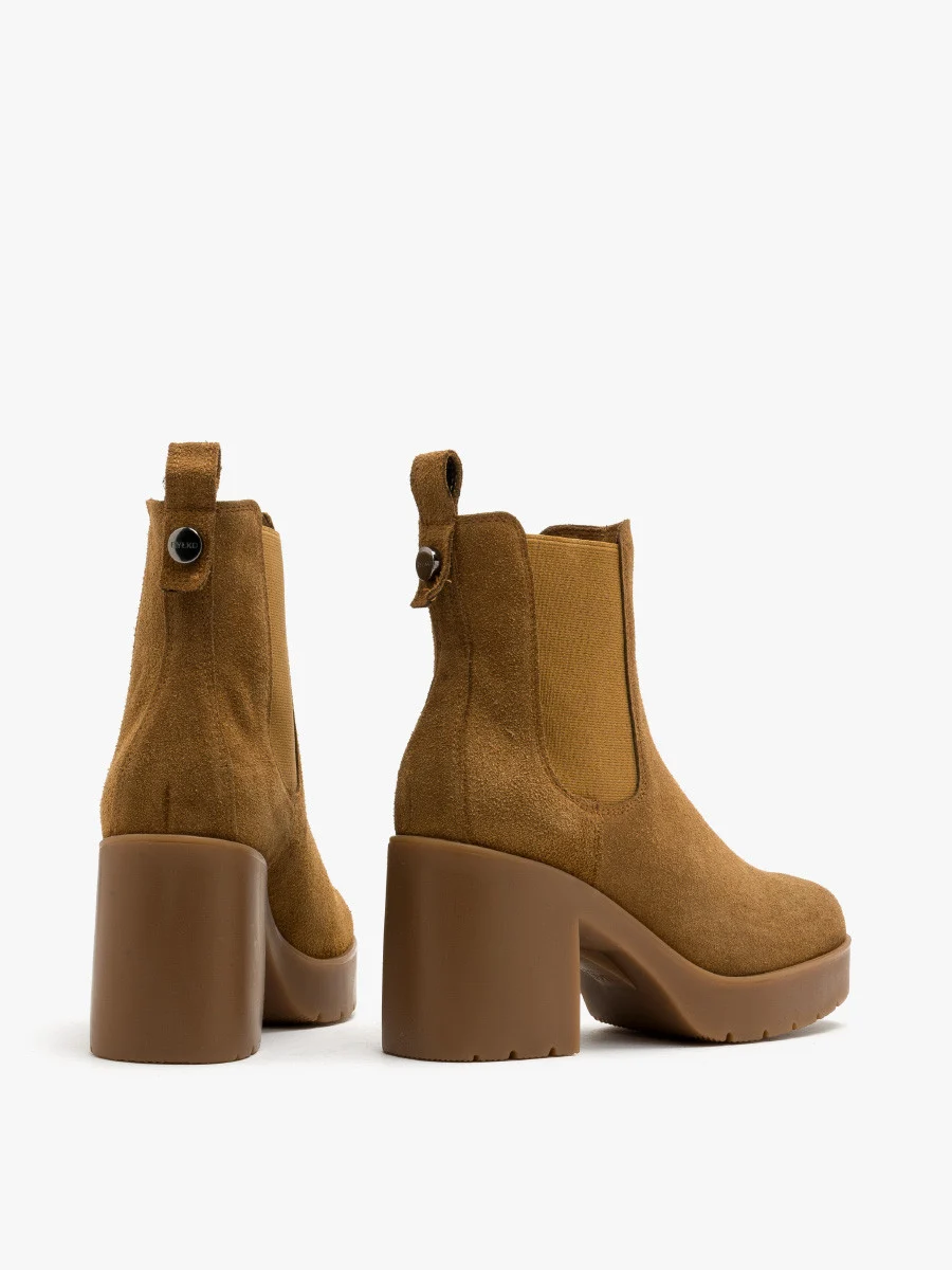 Rude sztyblety damskie na masywnym obcasie