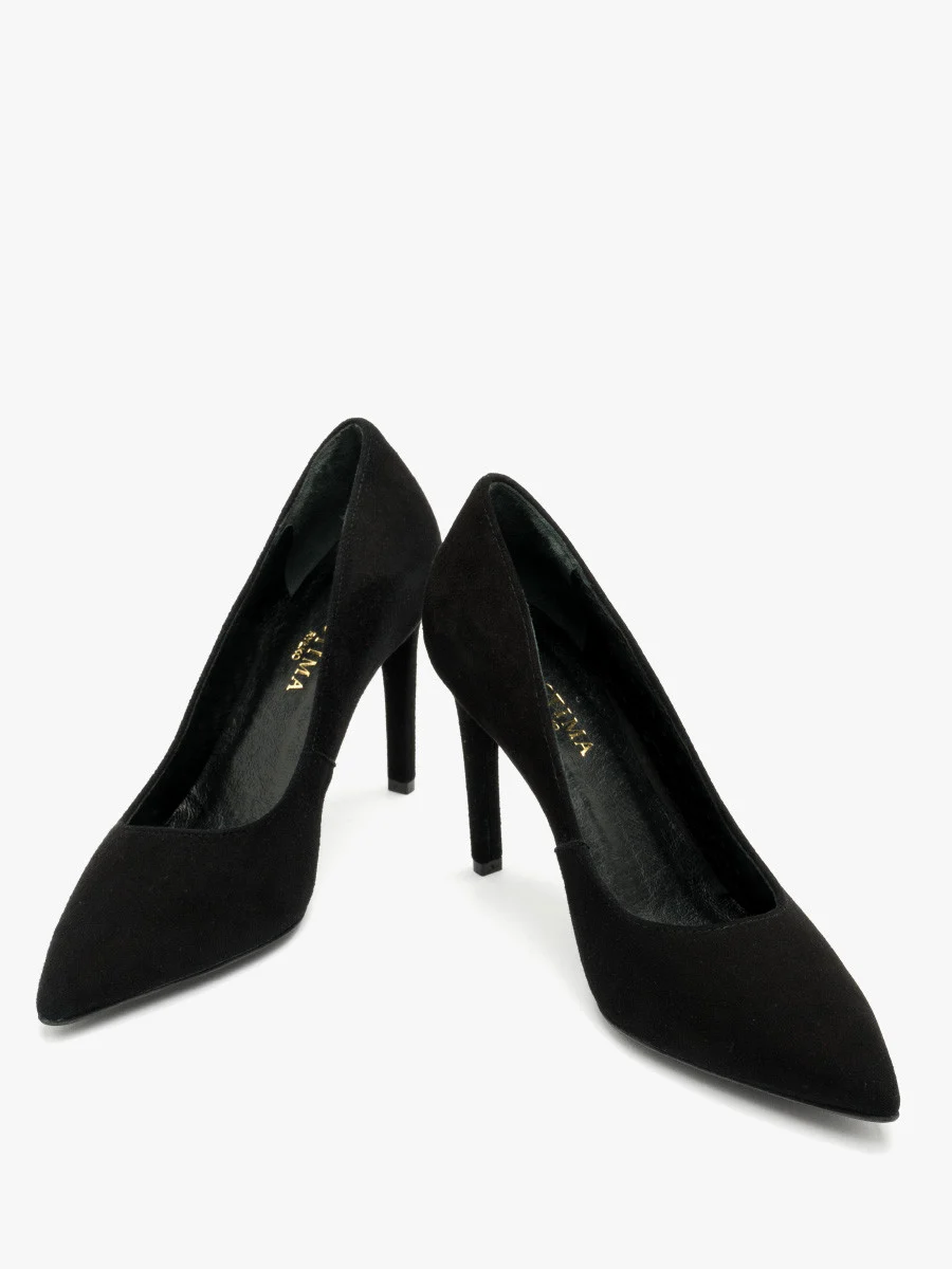 Czarne czółenka na wysokim obcasie