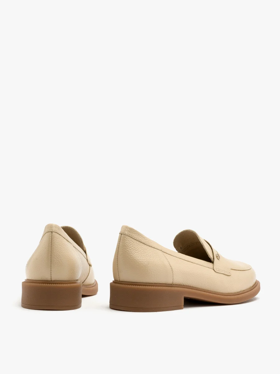 Beżowe mokasyny damskie