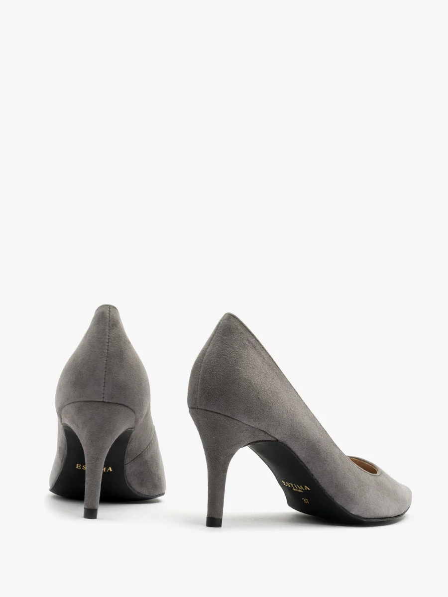 Szare czółenka welurowe