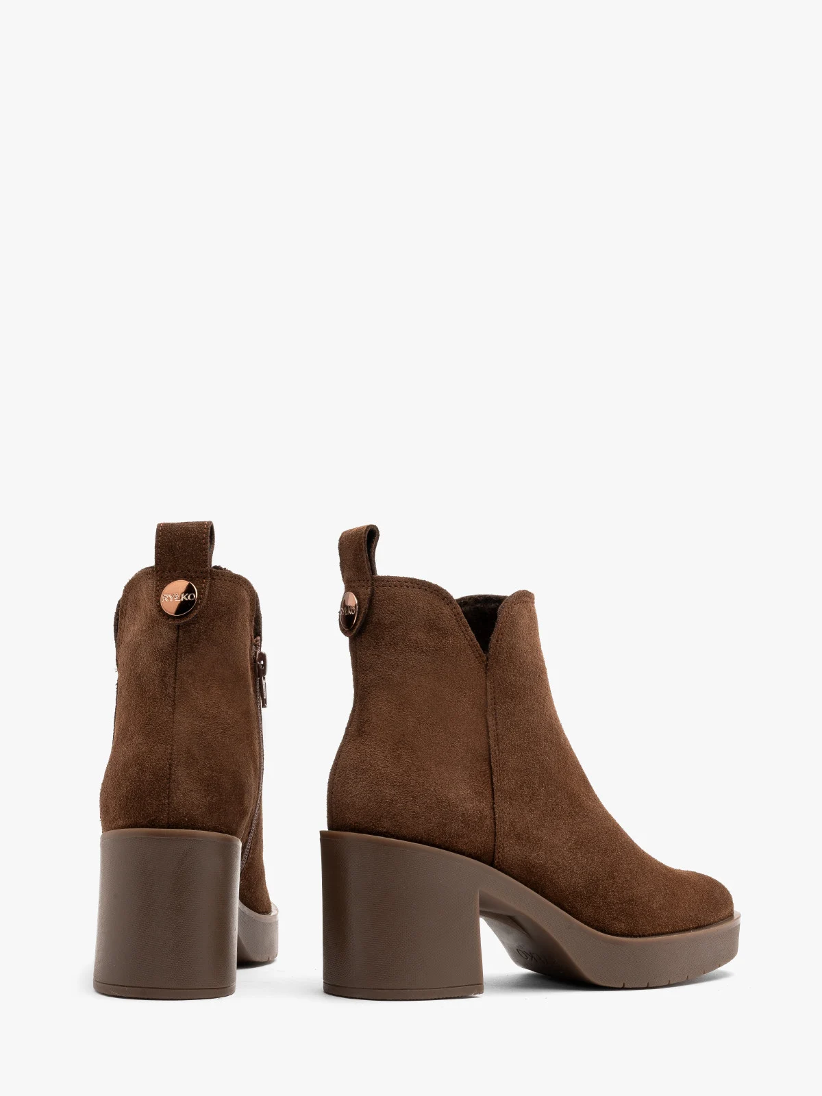 Brązowe botki ze skóry welurowej na masywnym spodzie