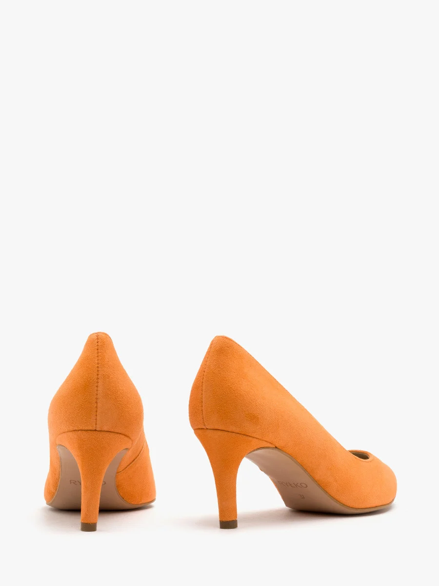 Pomarańczowe czółenka na obcasie
