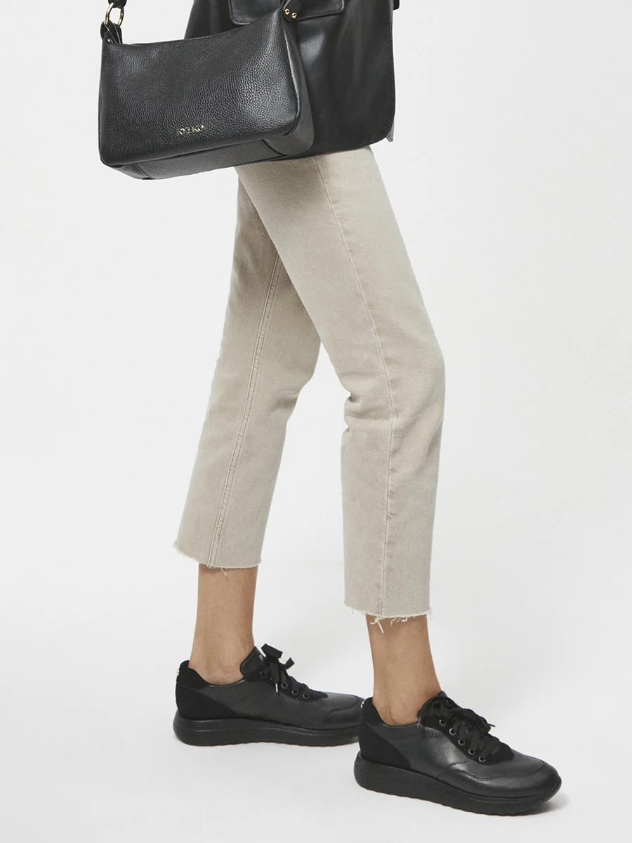 Czarne sportowe półbuty