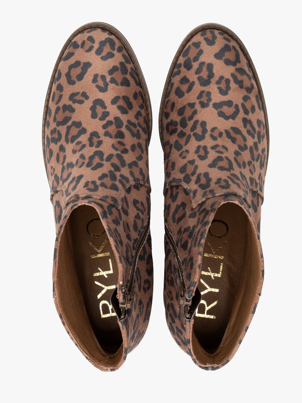 Botki typu kowbojki w panterkę