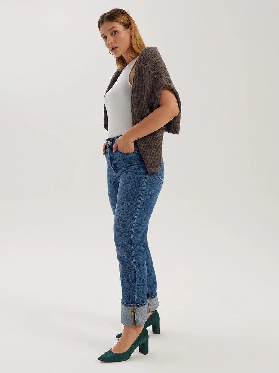 Zamszowe czółenka w kolorze ciemnozielonym