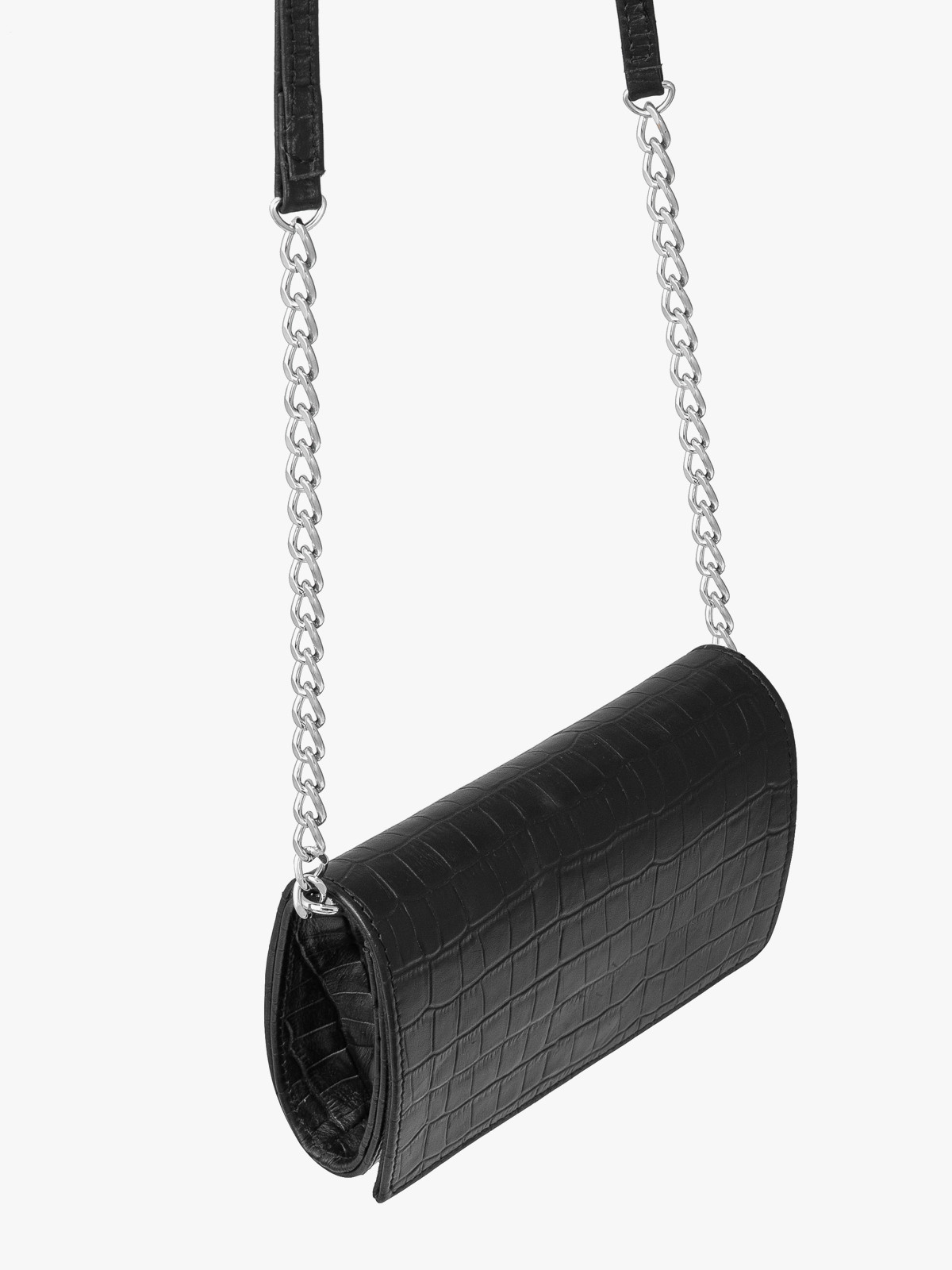 Mała czarna torebka z ozdobną fakturą