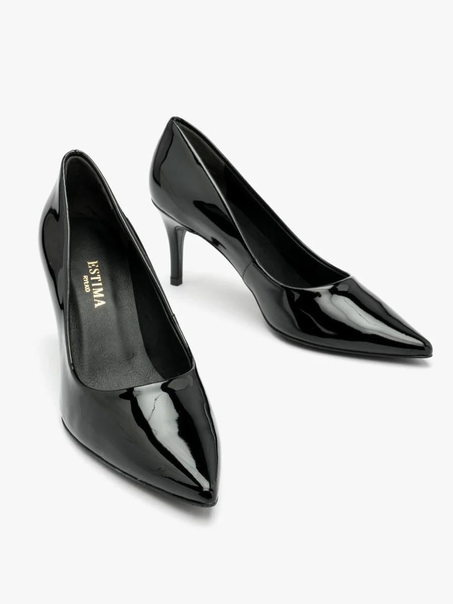 Czarne czółenka lakierowane