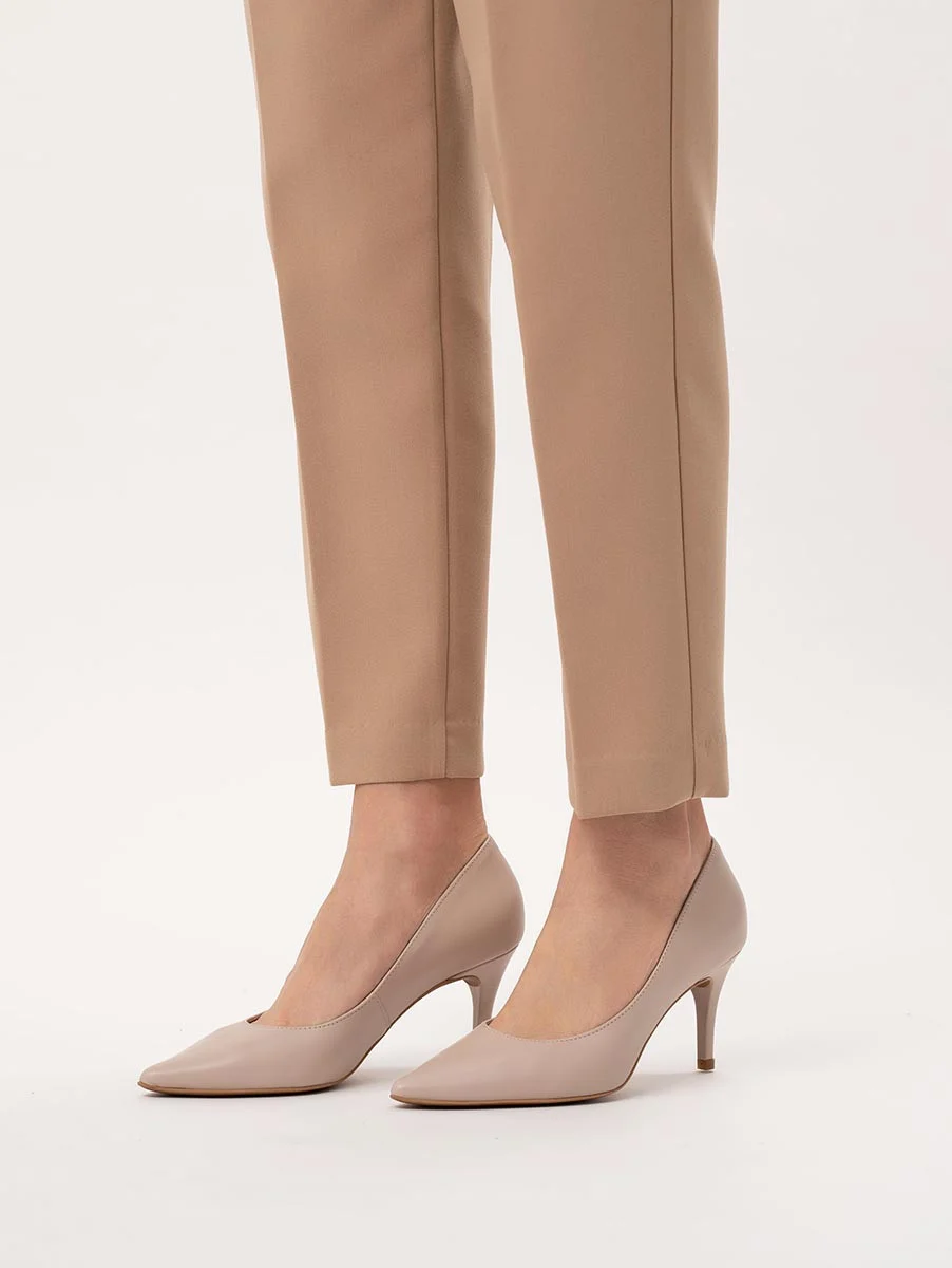 Beżowe czółenka na wysokiej szpilce