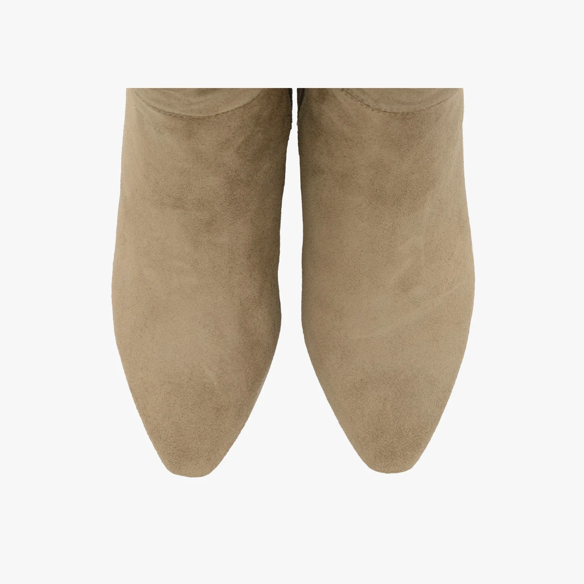 Piaskowe kozaki na obcasie