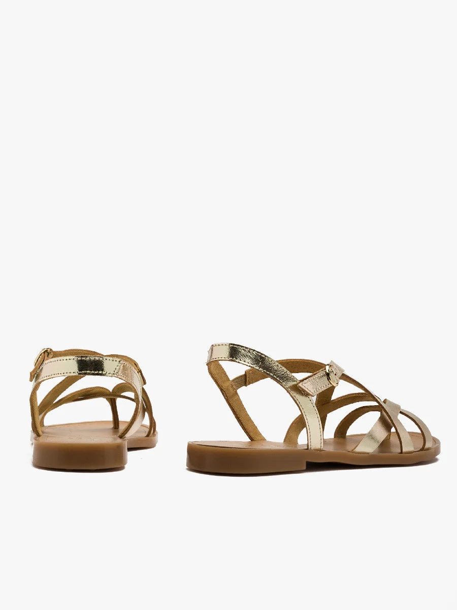 Platynowe sandały typu japonki